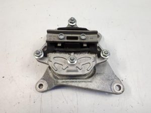 22315516 – 8W0399118D, 8W0399156AR – Versnellingsbak Steun