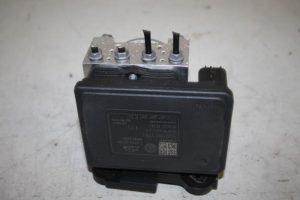 17815959 – 5Q0614517K – ABS Pumpe