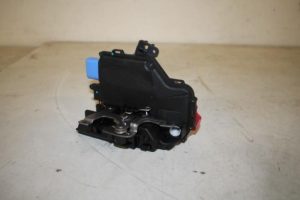 17822348 – 3D1837015AP – Türschlossmechanik 4-türig links vorne