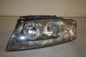 17833294 – 4E0941003BQ – Koplamp links