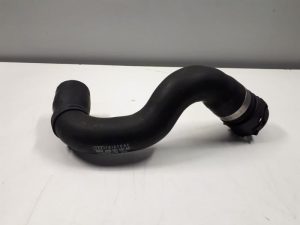 20599747 – 4H0121101AD – Radiator hose