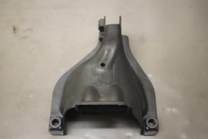 17800681 – 4G0399060G – Steun (diversen)