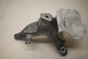 17800680 – 4G0199308AC – Motorsteun