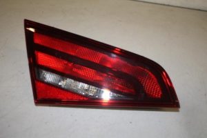 17828739 – 8V4945093 – Achterlicht links