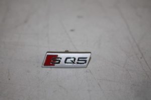 17830314 – 8R0419685A – Embleem