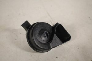 17822151 – 8T0951223 – Claxon