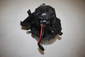 17830545 – 8K2820021C – Heizung Belüftungsmotor
