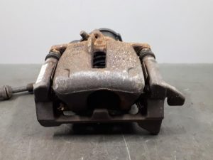 20374365 – 8K0615404E – Remklauw (Tang) rechts-achter