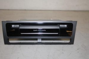 17830800 – 8R1035678 – Multi-media control unit