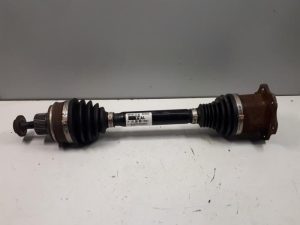 18521046 – 8K0407271AL – Aandrijfas links-voor