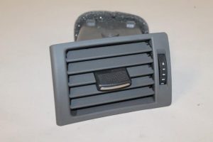 17789814 – 8E0820901F1DH – Luchtrooster Dashboard