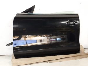 21247609 – 8T8831051CY9T – Portier 4Deurs links-voor