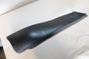 17790529 – 8D9885703M4SR – Bekleding achterinstap