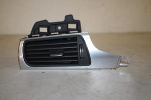 17823971 – 4G1820901E6PS – Luchtrooster Dashboard