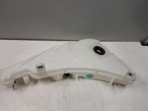 21366930 – 4G8955451F – Ruitensproeiertank voor