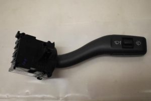 17801636 – 4E09535034PK – Ruitenwis Schakelaar