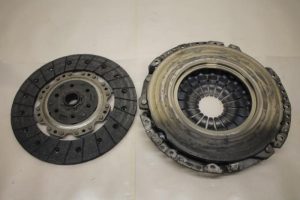 17800975 – 06K141015C – Kupplungsdruckplatte