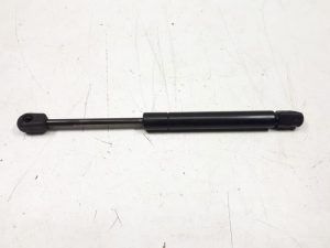 21585993 – 8N0823359 – Gasdemper Motorkap links