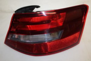 17794484 – 8V3945096 – Achterlicht rechts