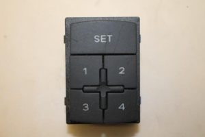 17801887 – 4E09597695PR – Sitzverstellung Schalter