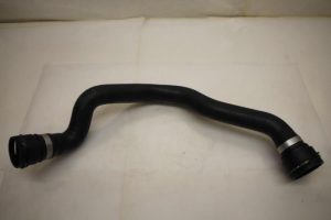 17795735 – 8K0121101AD – Radiator hose