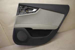 17801779 – 4G8867304AKNX – Portierbekleding 4Deurs rechts-achter