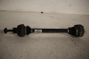 17812710 – 8R0501204D – Aandrijfas rechts-achter