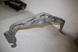 17820819 – 8K0199521Q – Querträger vorne