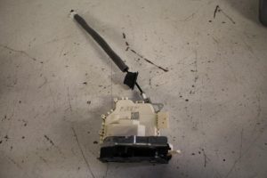 17816049 – 8J1837016F – Türschlossmechanik 4-türig rechts vorne