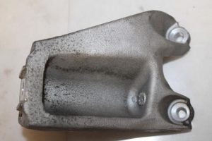 17793414 – 4E0199307BR – Motorsteun