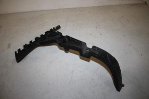 17821232 – 8R0807454B – Bumpersteun rechts-achter