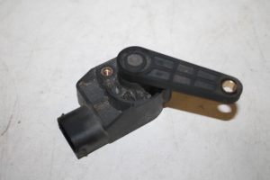 17818849 – 7L0616214C – Xenon hoogteregelaar