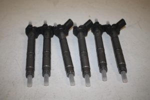 17804606 – 059130277CR – Injector (diesel)