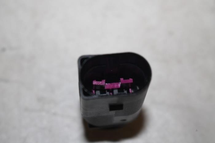 9030f2d5-de66-4f1f-ae4f-43fa218acedc.jpg