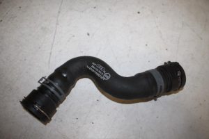 17824936 – 8W0122101H – Radiator hose