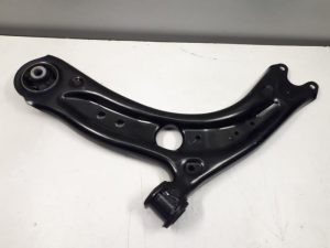 21174196 – 5Q0407151R – Front wishbone, left