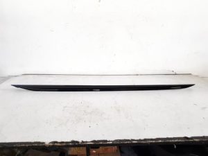 20589916 – 4K8854867AY9B – Seitenschürze links