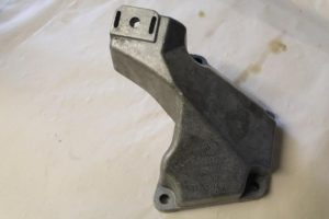 17787530 – 8D0199307G – Motorsteun