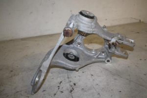 17825367 – 8R0505431F – Achsschenkel links hinten
