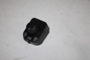 17820373 – 8E09595654PK – Spiegel Schalter