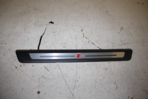 17812300 – 80A947418 – Einstiegleiste rechts