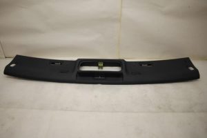 17796225 – 8H086736024A – Voorruitlijst