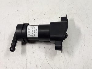22010855 – 8E0955102G – Koplamp Sproeier