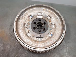 21231472 – 05E105266F – Doppelte Masse Schwungrad