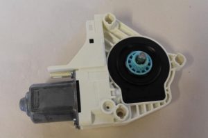 17791234 – 8K0959811A – Raammotor Portier