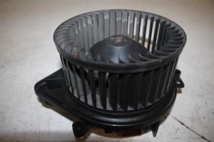 17806934 – 8E1820021E – Heating and ventilation fan motor