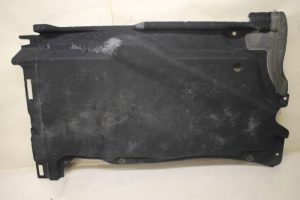 17832174 – 4G0825215F – Beschermplaat bodem