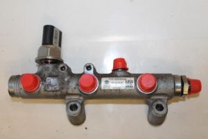 17793949 – 059130089BF – Kraftstoffverteiler
