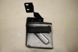 17795631 – 057145879B – Stütze (sonstige)