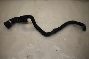 17799845 – 4H0121055AA – Radiateurslang